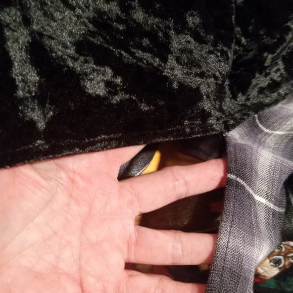 ANDREE BY UNIT Black and Gray Button Down - Picture 6 of 8